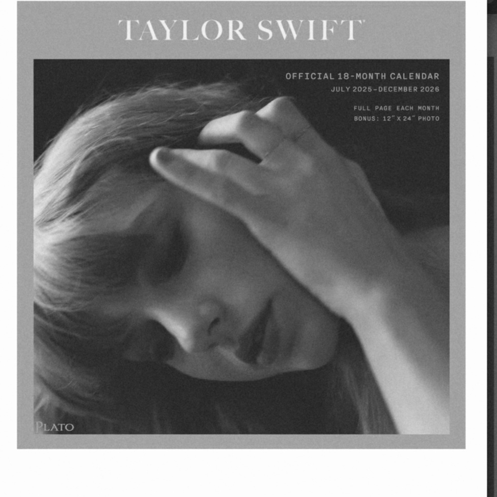 NEW🎻#TaylorSwift 16-month #2026 🩷 collector's calendar❤️#swiftie#swiftfan💃🎬